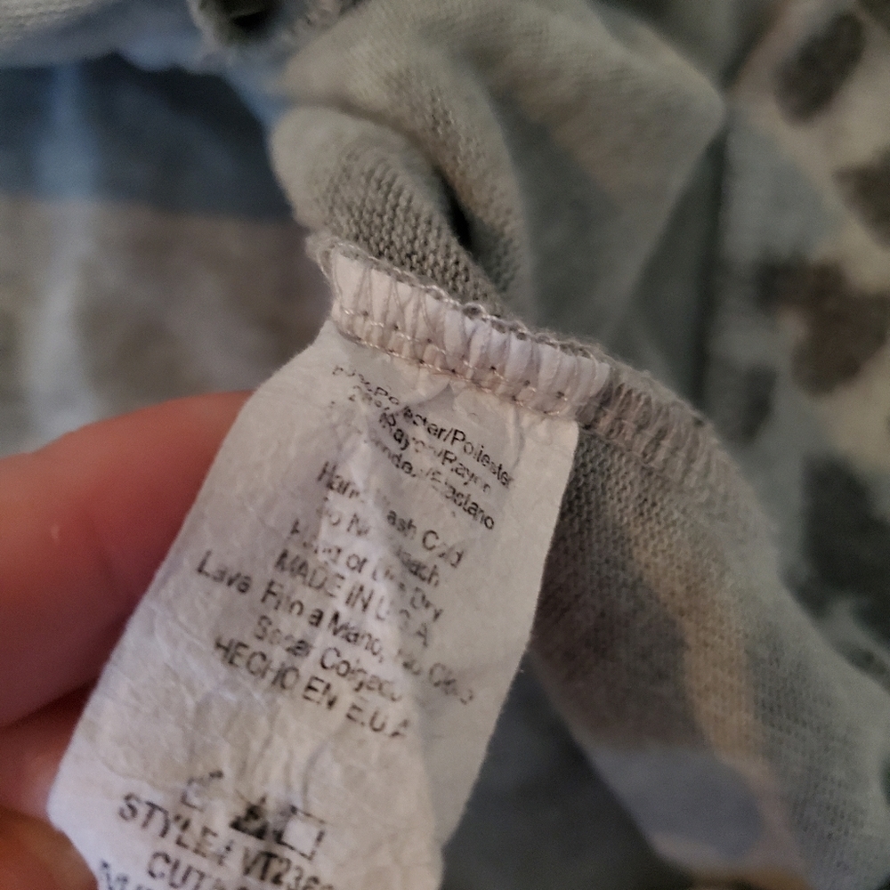 Vanilla Bay Leopard Print top - Picture 8 of 10
